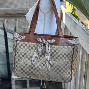 Chadwicks Shoulder Bag/Tote/Satchel Brown/Beige Diamond Scarf -Nylon